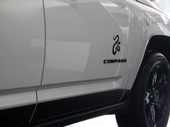 指南者(进口) 2014款 2.4L 自动 四驱蛇行珍藏版 5座