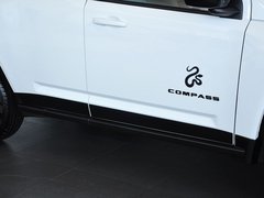 指南者(进口) 2014款 2.4L 自动 四驱蛇行珍藏版 5座