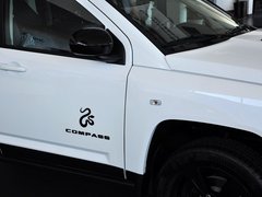指南者(进口) 2014款 2.4L 自动 四驱蛇行珍藏版 5座