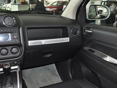 指南者(进口) 2014款 2.0L 自动 两驱豪华版 5座