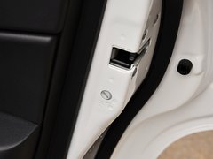 指南者(进口) 2014款 2.0L 自动 两驱运动版 5座