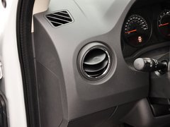 指南者(进口) 2014款 2.0L 自动 两驱运动版 5座