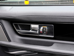 揽胜运动 2013款 5.0 V8 NA 黑标限量版 5座