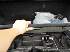 揽胜运动 2013款 5.0 V8 NA 黑标限量版 5座