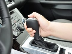 揽胜运动 2013款 5.0 V8 NA 黑标限量版 5座