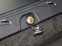 揽胜运动 2013款 5.0 V8 NA 黑标限量版 5座