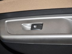 宝骏630 2013款 1.5L 手动 舒适型炫酷版