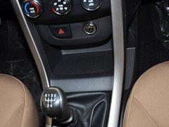 宝骏630 2013款 1.5L 手动 舒适型炫酷版