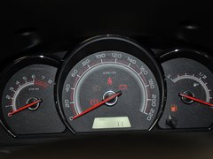宝骏630 2013款 1.5L 手动 舒适型炫酷版