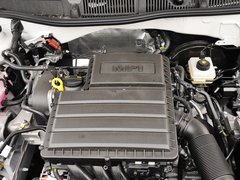 朗行 2013款 1.6L 自动 舒适型