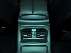宝马M3 2013款 4.0L DCT 敞篷轿跑车磨砂限量版