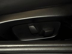 宝马M3 2013款 4.0L DCT 敞篷轿跑车磨砂限量版