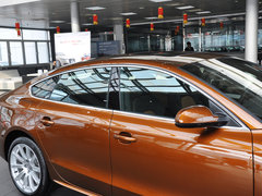 奥迪A5 2013款 2.0T Sportback 40 TFSI风尚版