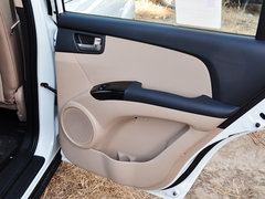 狮跑 2013款 2.0 GL 手动两驱 5座