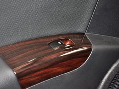 狮跑 2013款 2.0 GLS 手动两驱 5座