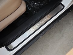 狮跑 2013款 2.0 DLX 自动两驱 5座