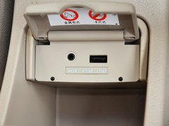 狮跑 2013款 2.0 DLX 自动两驱 5座