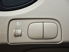 狮跑 2013款 2.0 DLX 自动两驱 5座