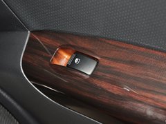 狮跑 2013款 2.0 DLX 自动两驱 5座