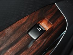 狮跑 2013款 2.0 DLX 自动两驱 5座