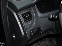狮跑 2013款 2.0 DLX 自动两驱 5座