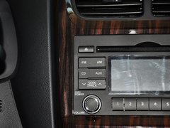 狮跑 2013款 2.0 DLX 自动两驱 5座