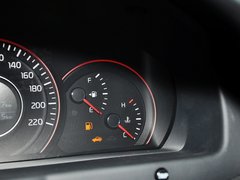 狮跑 2013款 2.0 DLX 自动两驱 5座