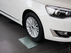 凯尊 2013款 2.4L 自动 旗舰型 国V