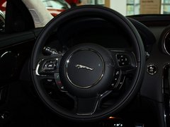 捷豹  3.0SC 自动 方向盘整体