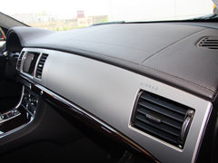捷豹XF 2013款 2.0T 自动 剑桥限量版