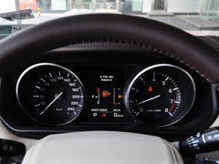 路虎 3.0T 自动 方向盘后方仪表盘