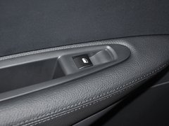 标致308 2013款 1.6L 自动 风尚陈坤出色版