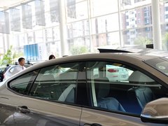 宝马3系GT 2013款 328i 2.0T 自动 风尚设计套装
