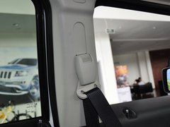 自由客 2014款 2.4L 自动 豪华导航版 5座
