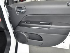 自由客 2014款 2.4L 自动 豪华导航版 5座