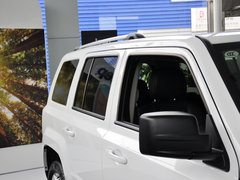 自由客 2014款 2.4L 自动 豪华导航版 5座