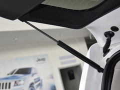 自由客 2014款 2.4L 自动 豪华导航版 5座