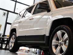 自由客 2014款 2.4L 自动 豪华导航版 5座