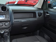 自由客 2014款 2.4L 自动 蛇行珍藏版 5座