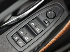 宝马3系GT 2013款 320i 2.0T 自动 风尚设计套装