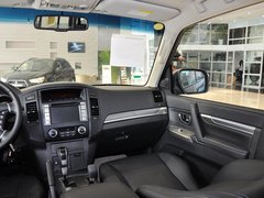帕杰罗 2014款 3.0L 自动 精英超越版 7座