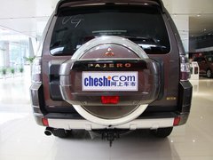 帕杰罗 2014款 3.0L 自动 豪华版 7座
