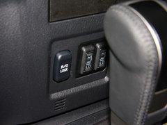 帕杰罗 2014款 3.0L 自动 豪华版 7座