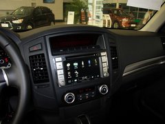 帕杰罗 2014款 3.0L 自动 豪华版 7座