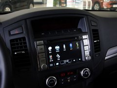 帕杰罗 2014款 3.0L 自动 豪华版 7座