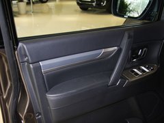 帕杰罗 2014款 3.0L 自动 豪华版 7座