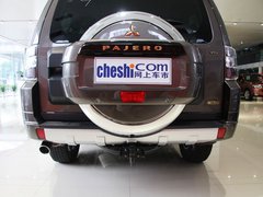 帕杰罗 2014款 3.0L 自动 豪华版 7座