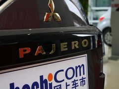 帕杰罗 2014款 3.0L 自动 豪华版 7座