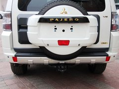 帕杰罗 2014款 3.0L 自动 豪华版 7座