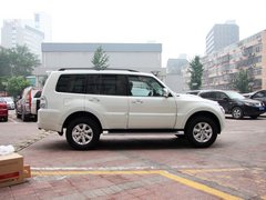 帕杰罗 2014款 3.0L 自动 豪华版 7座